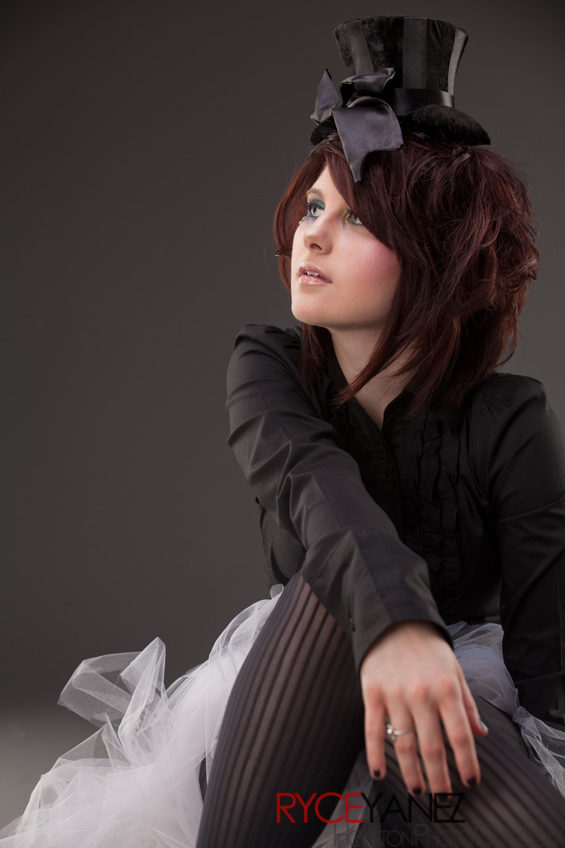 Studio portrait, Airbrush Makeup, Hair